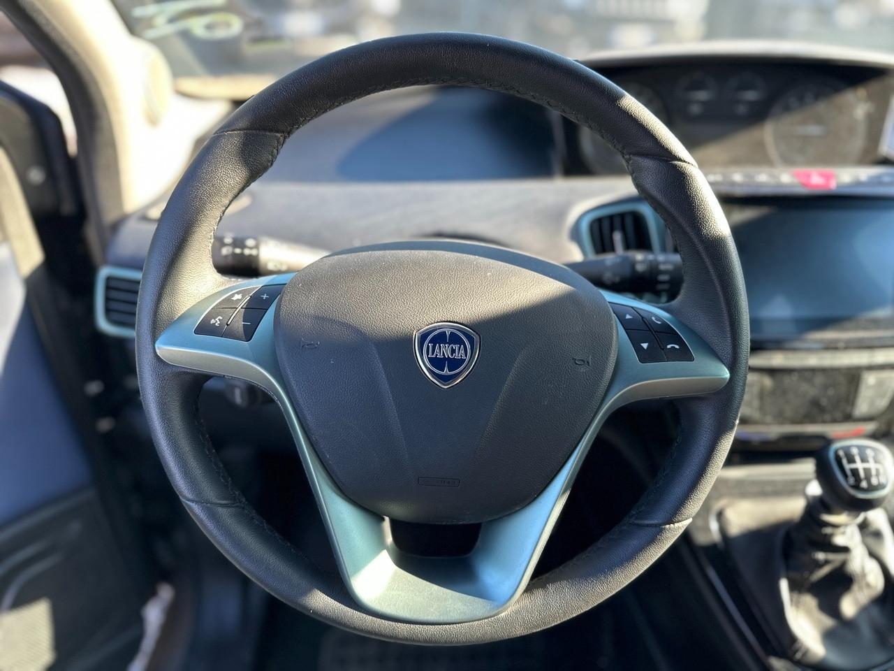 LANCIA Ypsilon III 2021 - Ypsilon 1.0 firefly hybrid Platino s&s 70cv