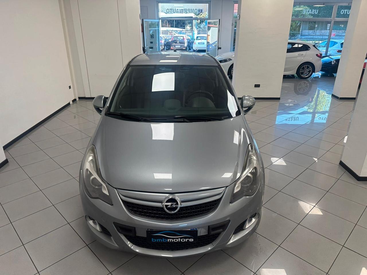 Opel Corsa 1.6 T 192CV 3 porte OPC