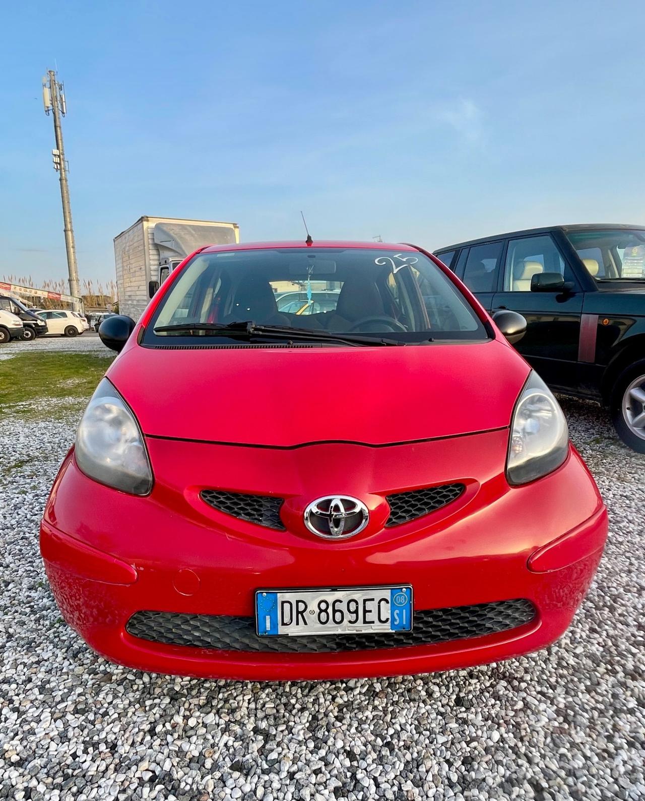 Toyota Aygo 1.0 12V VVT-i 5 porte Sound