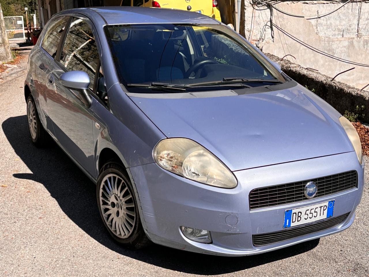 Fiat Grande Punto 1.4 Starjet 16V 3 porte Dynamic