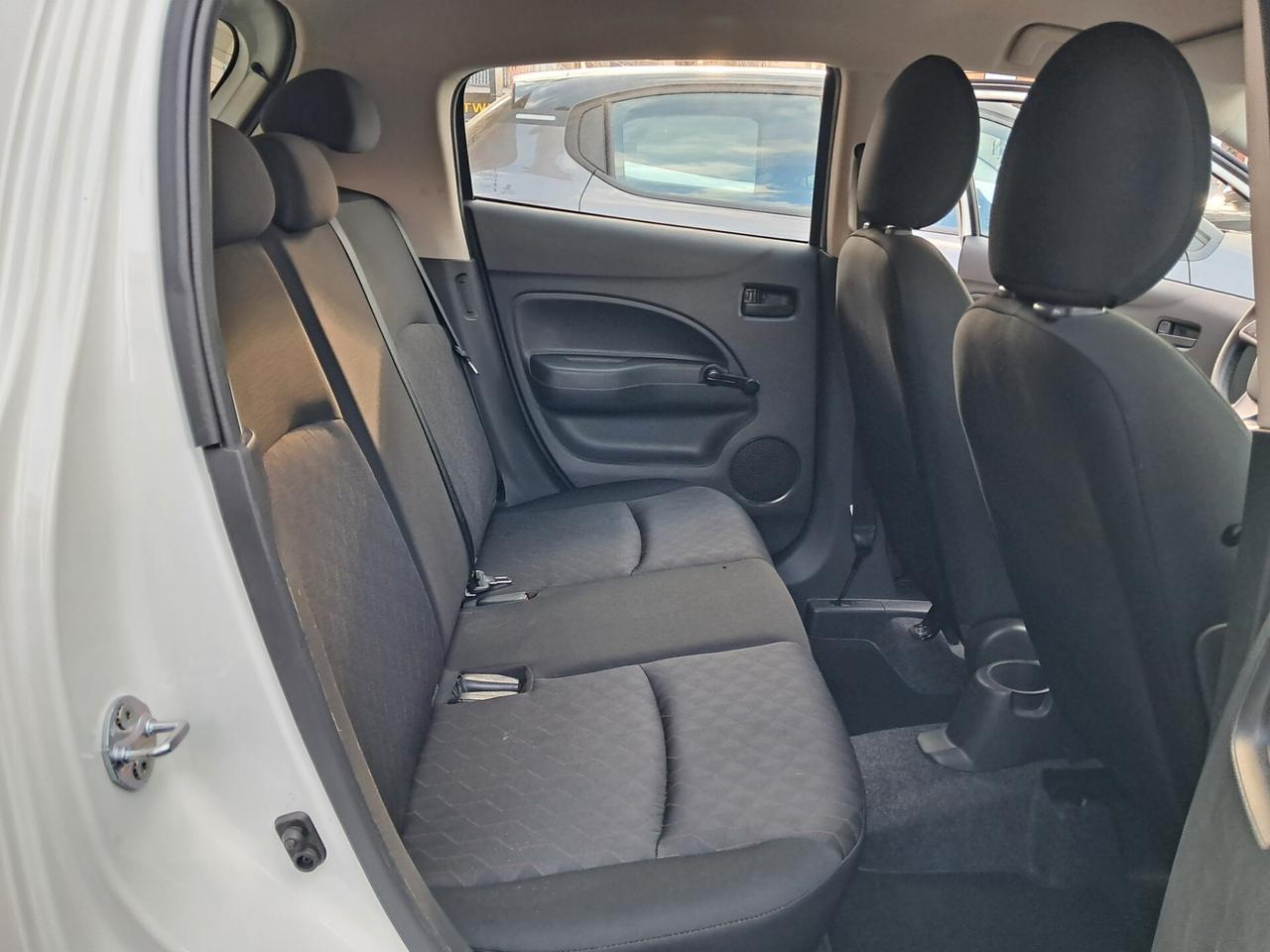 Mitsubishi Space Star 1.2 71 cv Invite SDA