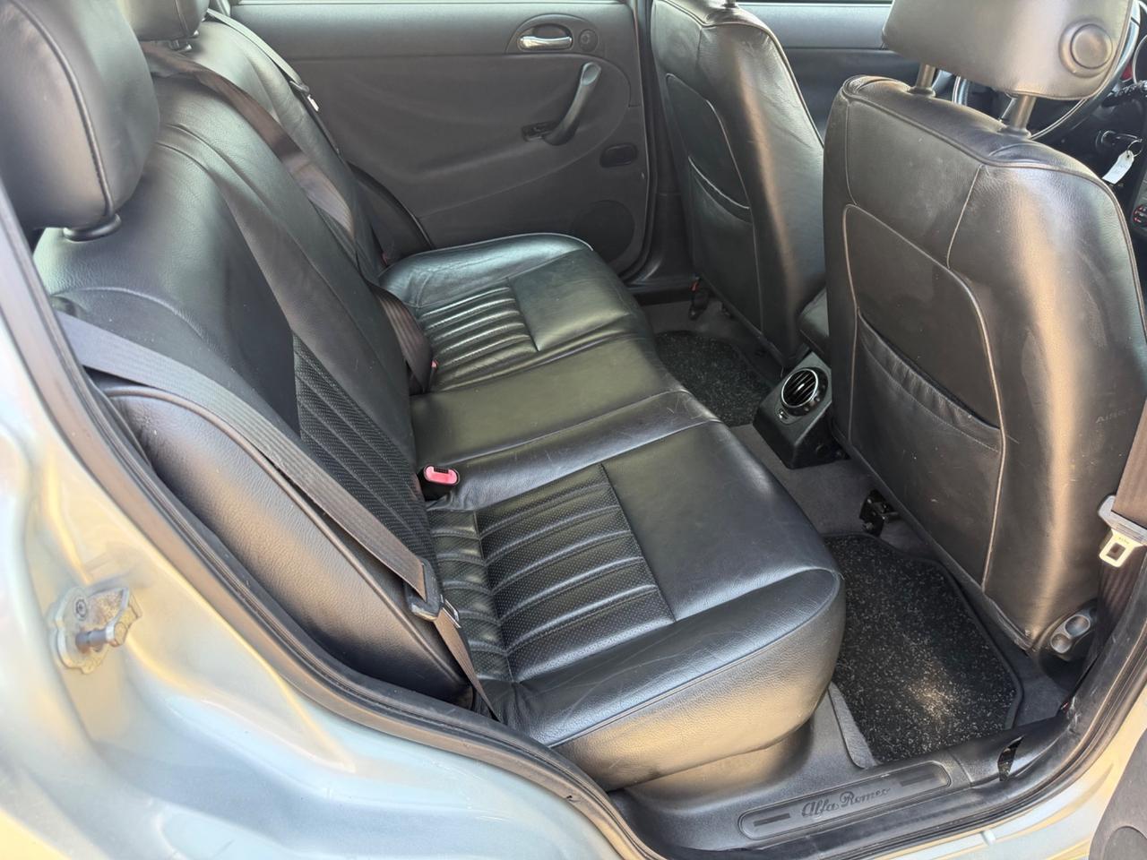 Alfa Romeo 147 1.6i 16V T.S. (105 CV) cat 5p. Connect