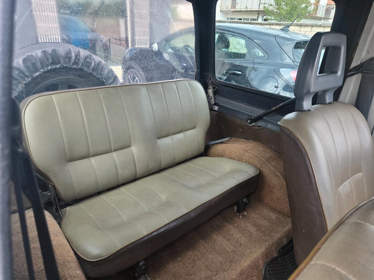 Suzuki SJ 410 SJ410 Berlina De Luxe