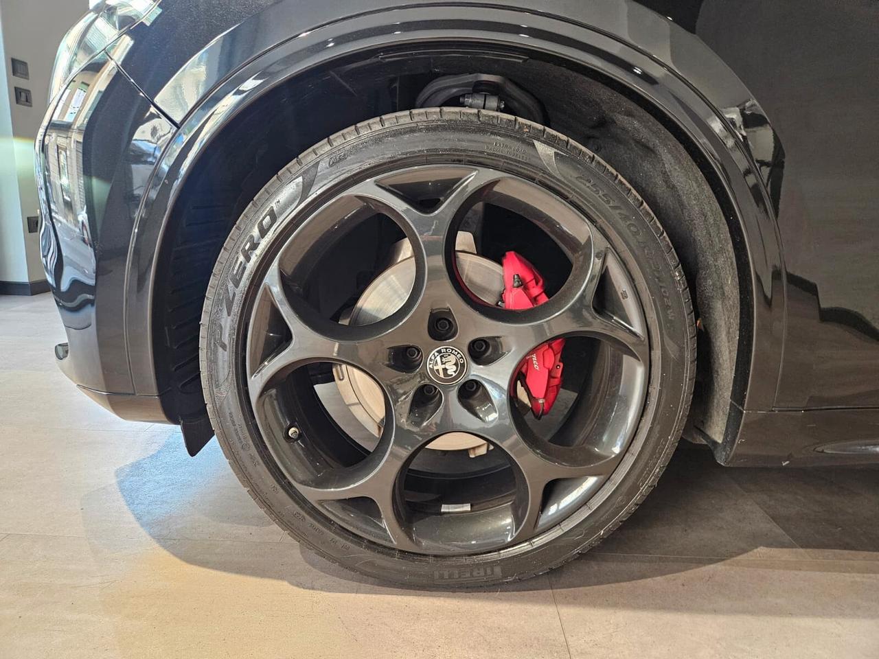 Stelvio 2.2d 210 CV AT8 Q4 Veloce Tetto 22K KM IVA ESP