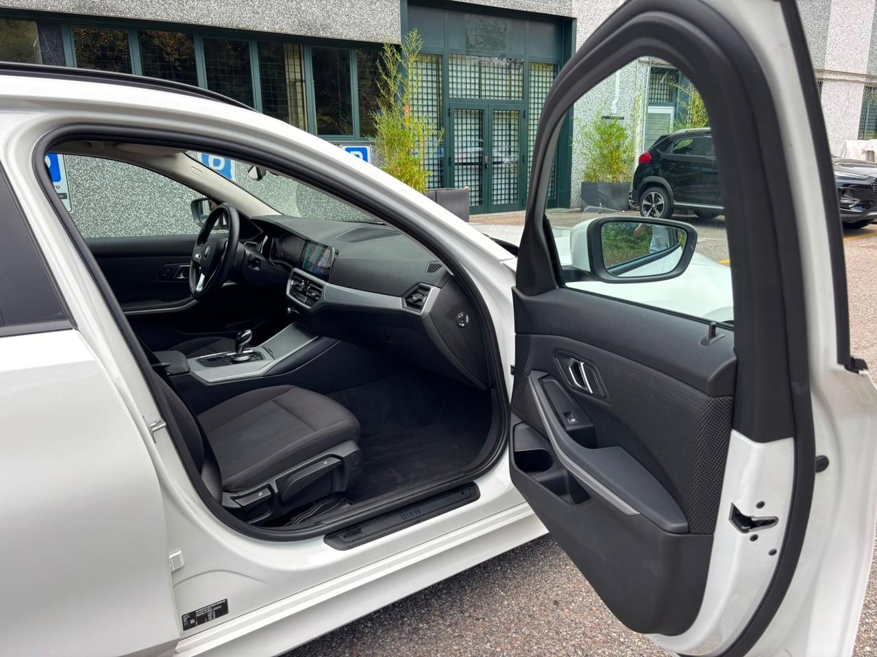 Bmw 320 320d xDrive Touring Business Advantage