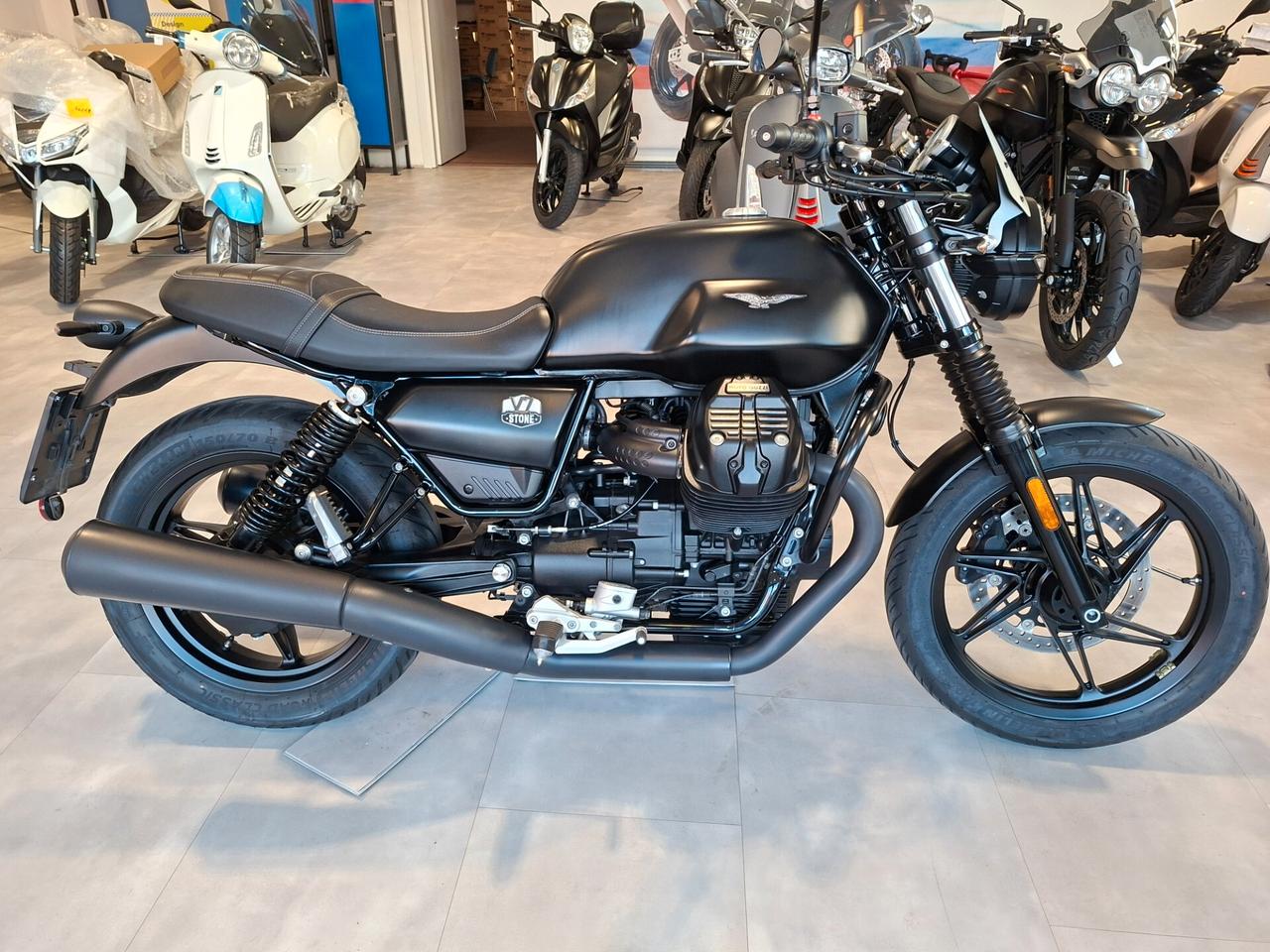 Moto Guzzi V7 stone V7IV
