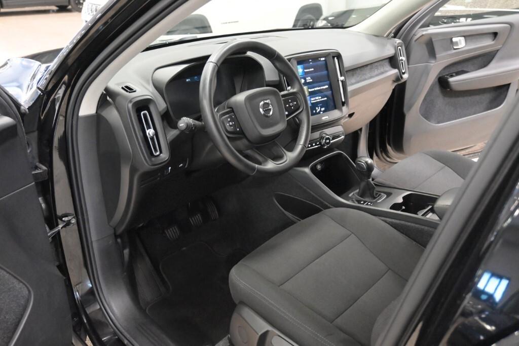 Volvo XC40 T2 Momentum Core