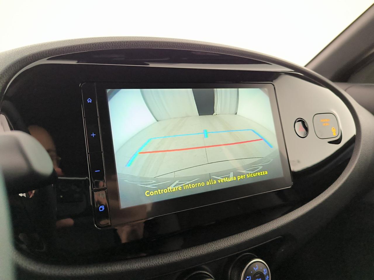 Toyota Aygo x 1.0 active 72cv s-cvt