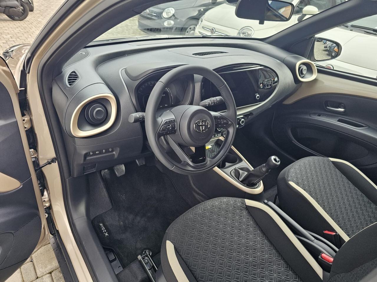 Toyota Aygo X 1.0 VVT-i 72 CV 5 porte Trend
