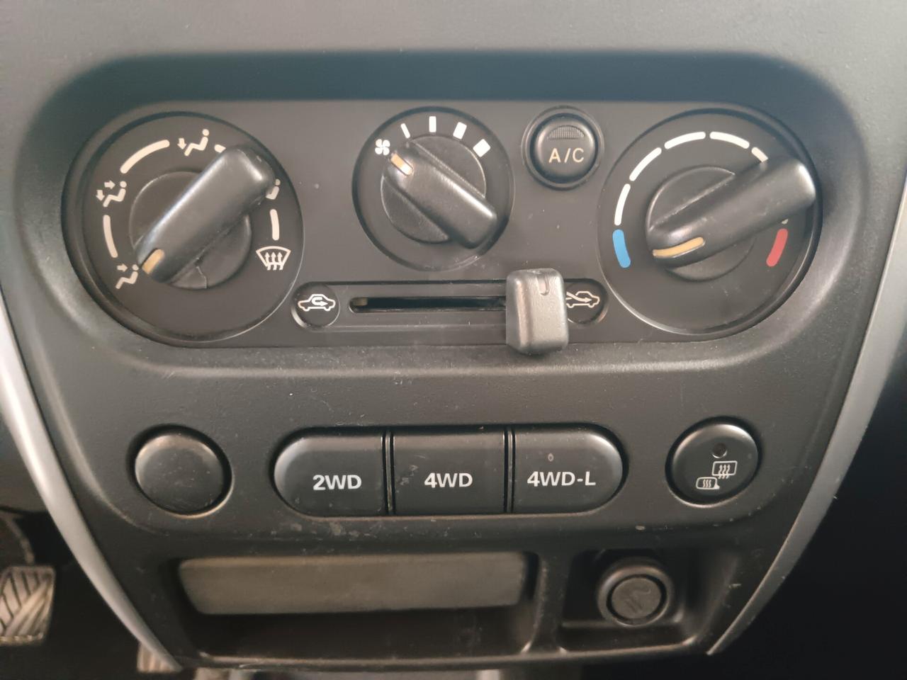 Suzuki Jimny 1.5 DDiS 86CV 4WD + GANCIO TRAINO