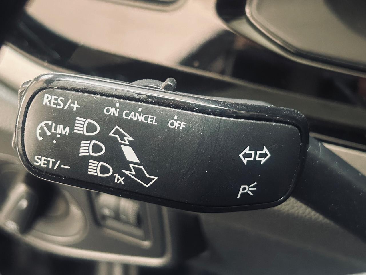 VW Polo 1000cc benzina x neopatentati 119000 km
