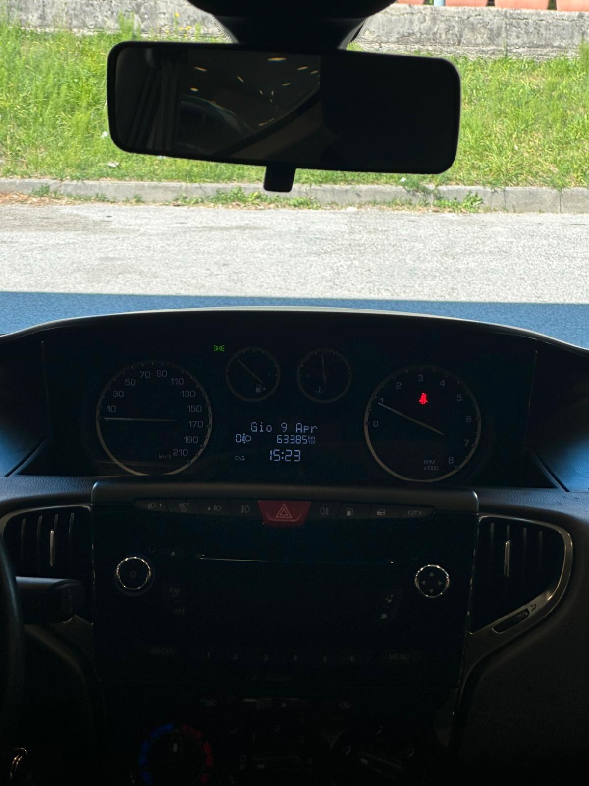 Lancia Ypsilon 0.9 TwinAir 85 CV 5 porte Metano Ecochic Gold