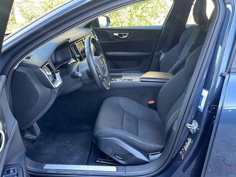 Volvo V60 B4 D autom. Momentum Business