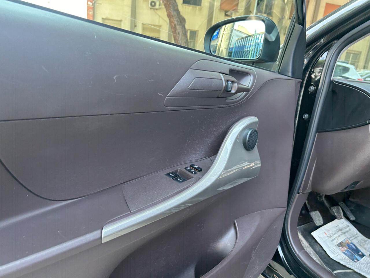 Toyota iQ 1.0 Sol Lounge