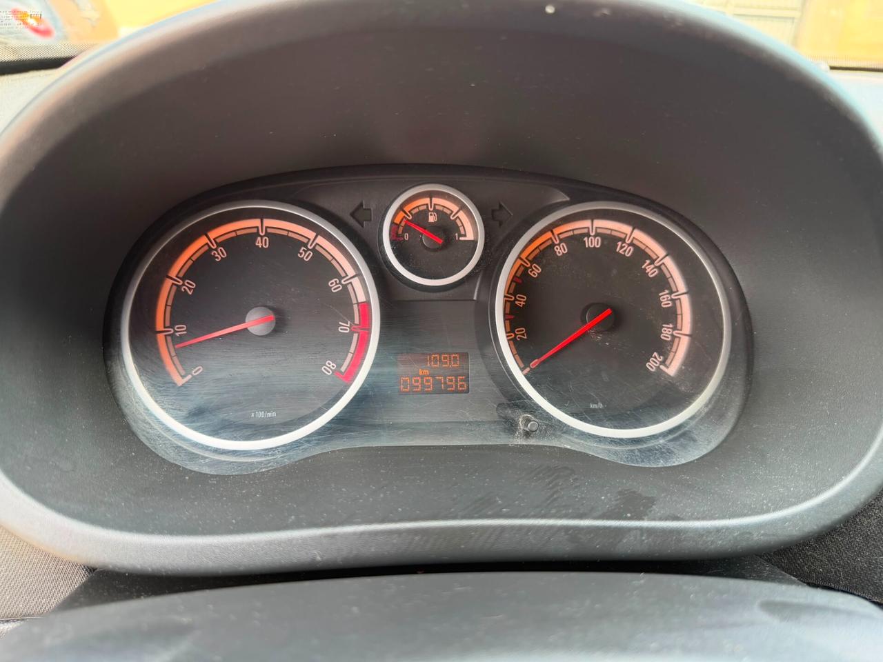 Opel Corsa 1.2 5 porte Cosmo