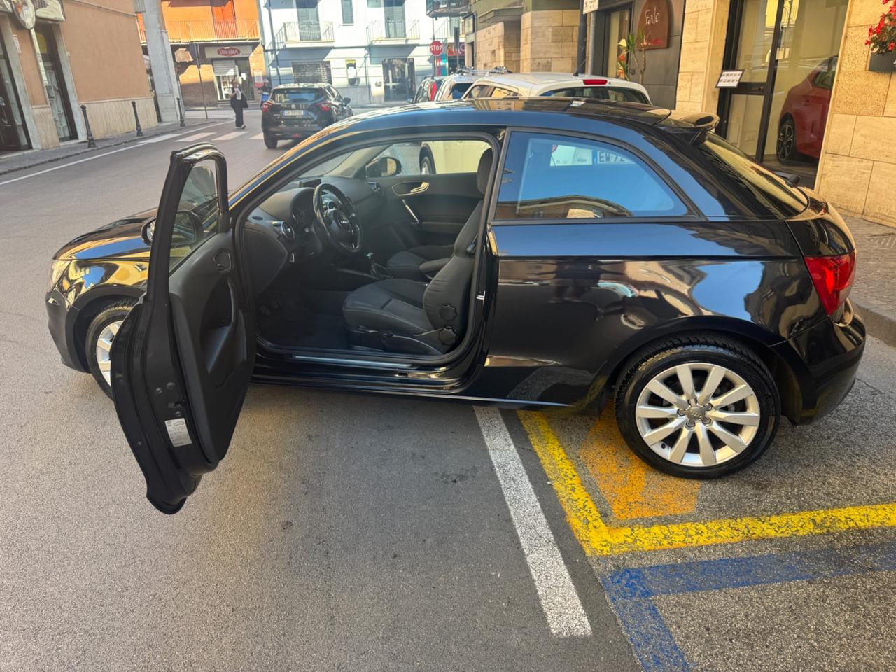 Audi A1 1.6 TDI 90cv Guida Idonea Neo Patentati