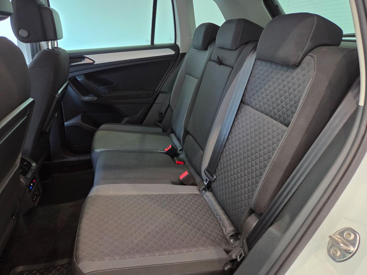 Volkswagen Tiguan 2.0 TDI SCR DSG RLINE EDITION