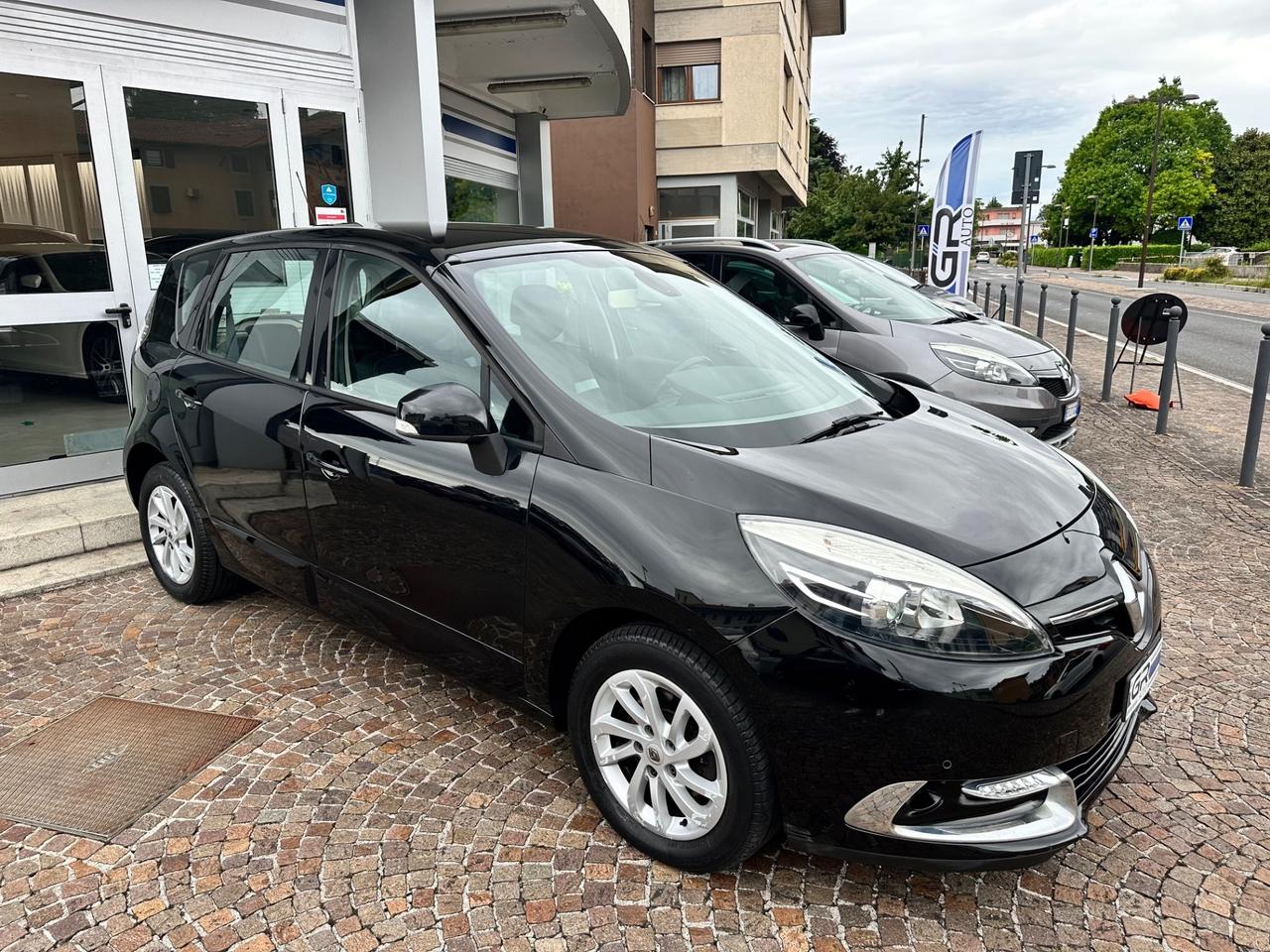 Renault Scénic XMod 1.5dCi 110CV
