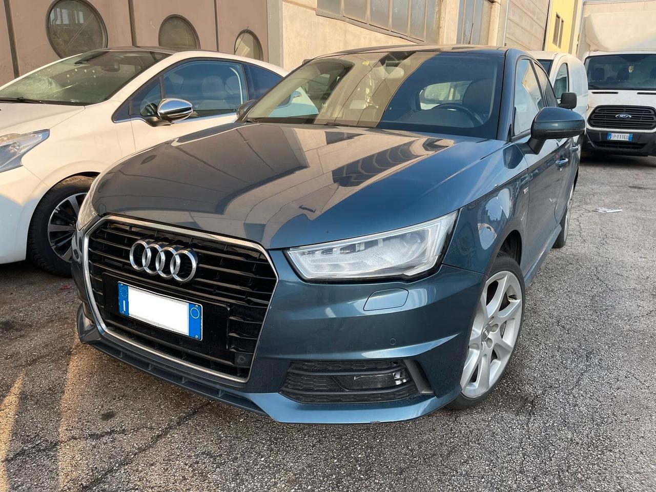 Audi A1 1.6 TDI 116 CV S tronic Admired INCIDENTATA