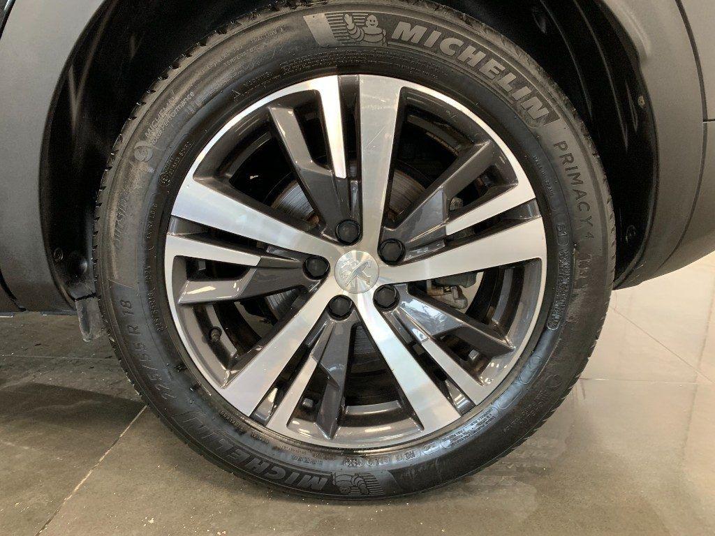 Peugeot 3008 EAT8 Allure Pack Automatico 1.5 BlueHDi