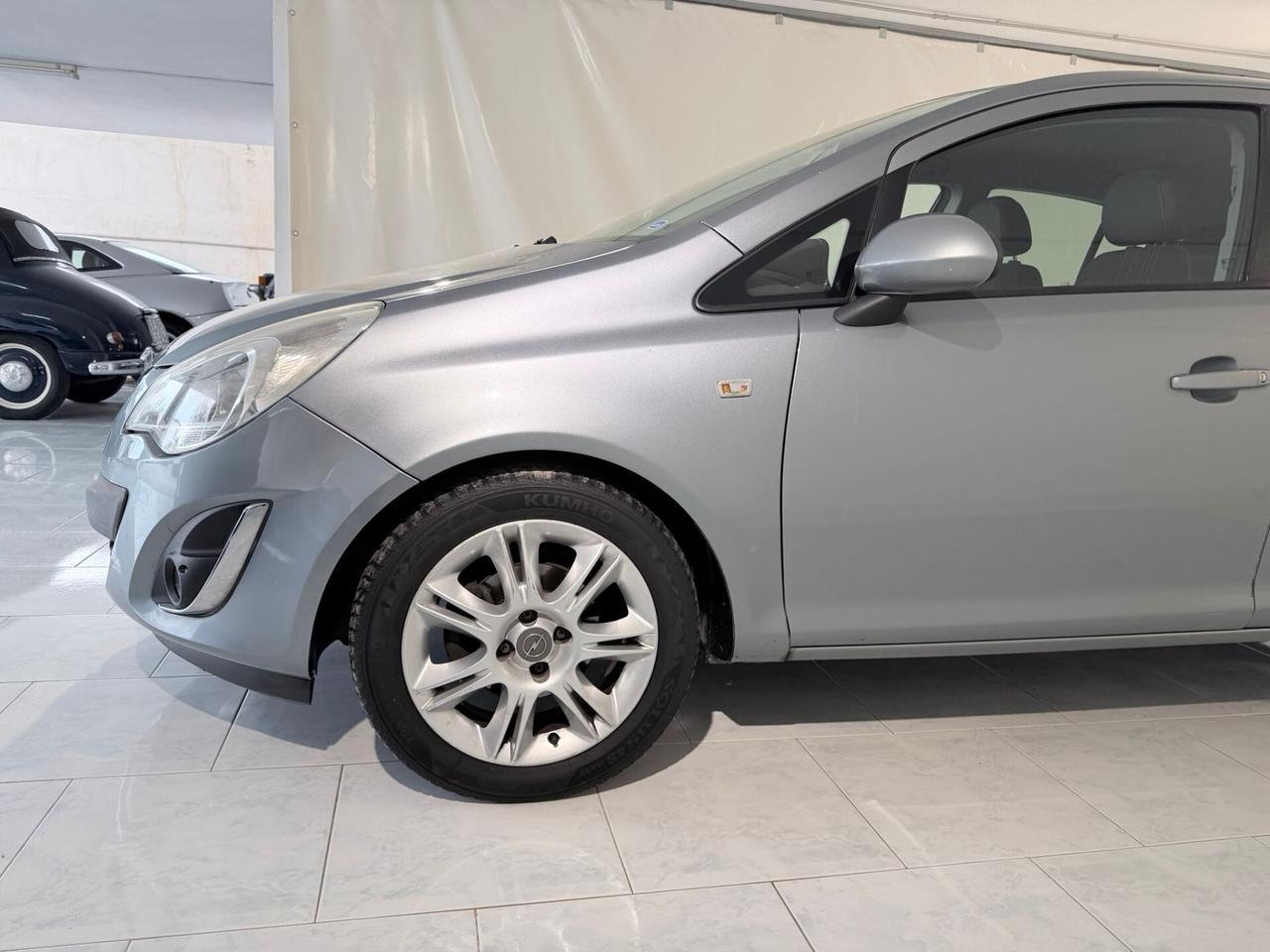 OPEL CORSA 2012 GPL CASA MADRE X NEOPATENTATI