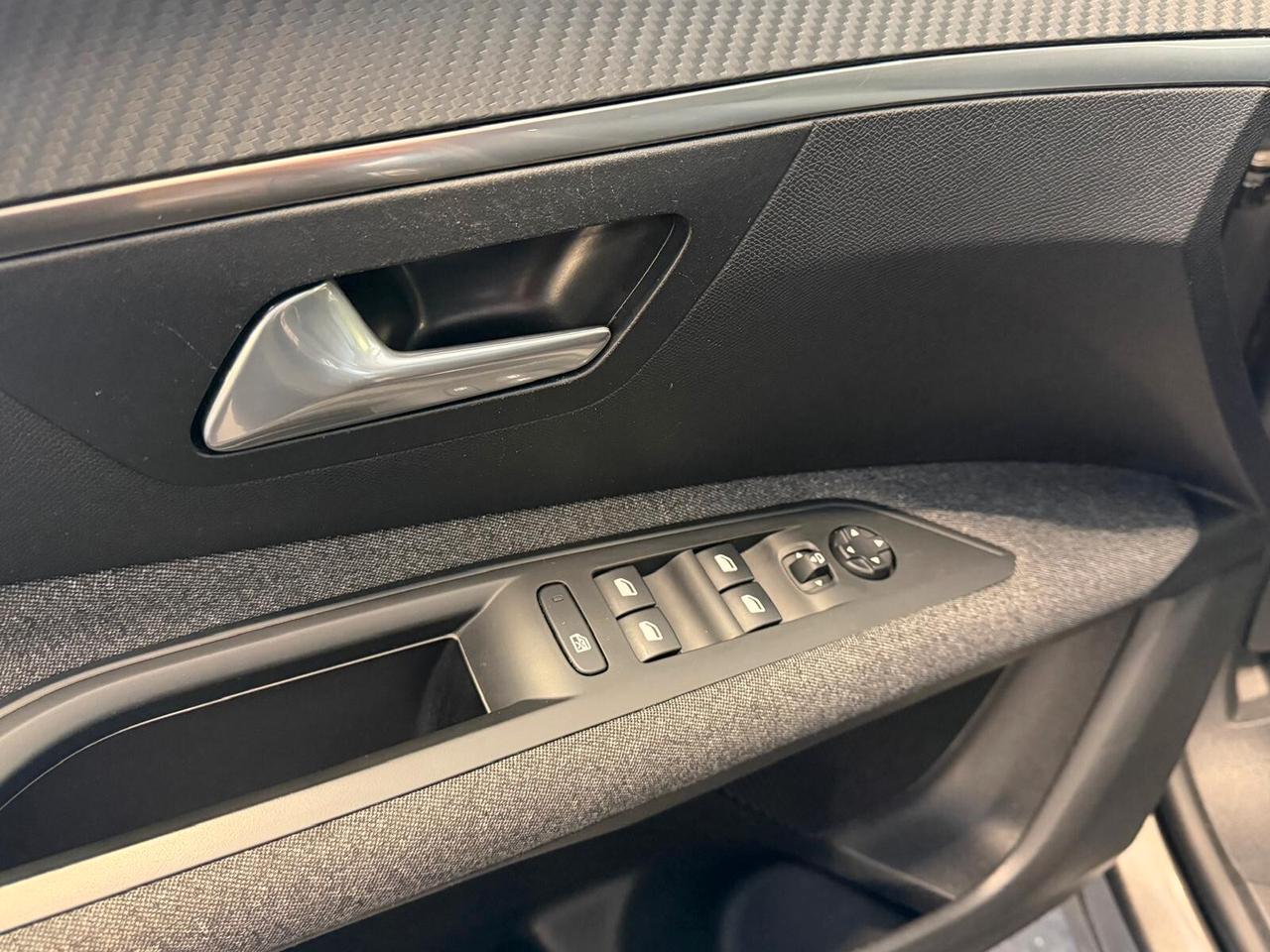 PEUGEOT 3008 ALLURE 1.5 130CV NAVI CRUISE CAM ANNO 2021