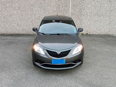 Lancia Ypsilon 1.2 69 CV 5 porte Gold