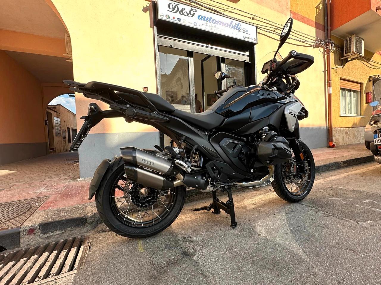 Bmw R 1300 GS (2023-2024) Triple Black 145 CV - - - - FULL ACCESSORIATA A KM 0!