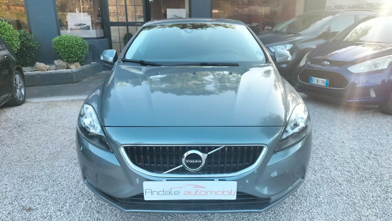 Volvo V40 D2 Momentum **130000KM** PREZZO REALE