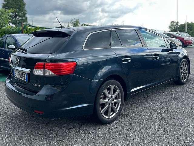 Toyota Avensis Avensis Wagon 2.0 d-4d Lounge