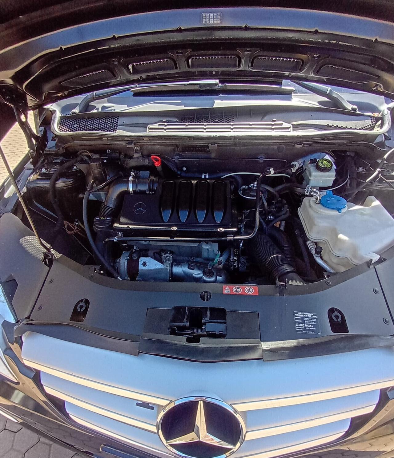 Mercedes-benz - APERTI AD AGOSTO