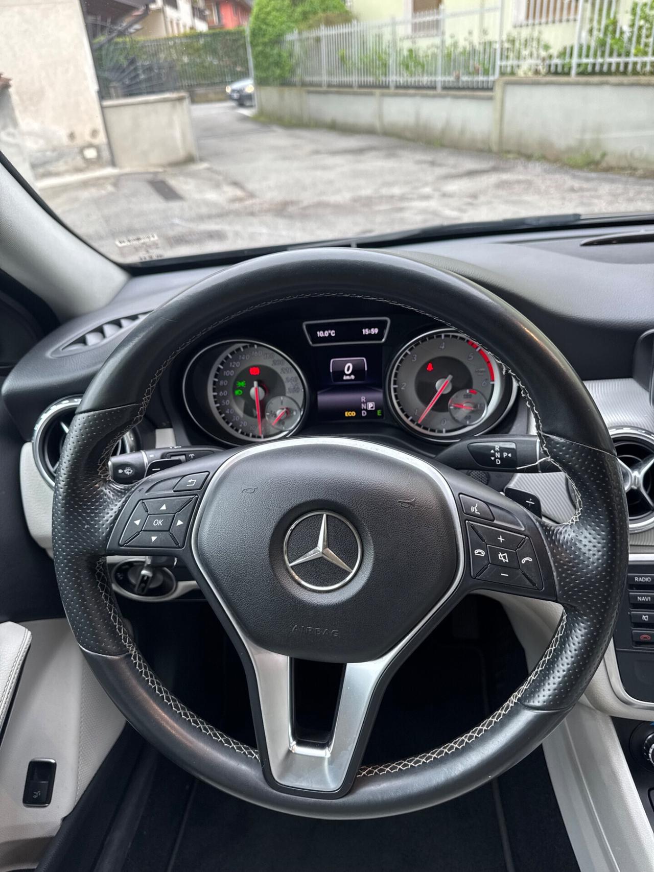 Mercedes-benz GLA 200 CDI Automatic 4Matic Premium
