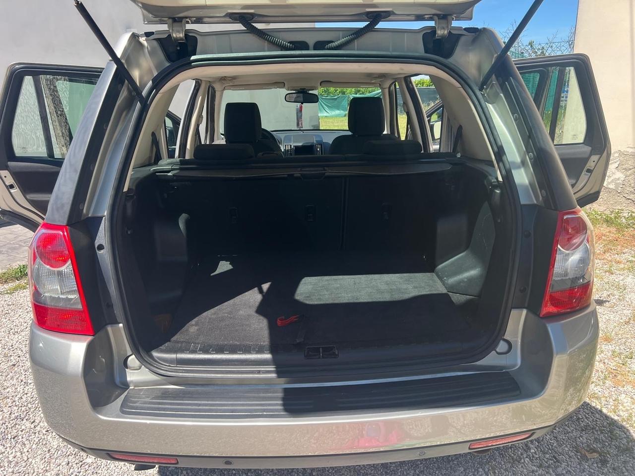 Land Rover Freelander 2.2 TD4 S.W. XS