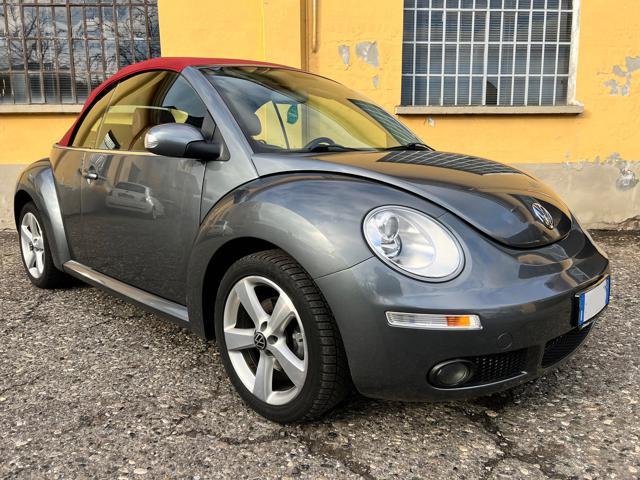 VOLKSWAGEN New Beetle 1.6 Cabrio CAPOTE E INTERNI IN PELLE ROSSA