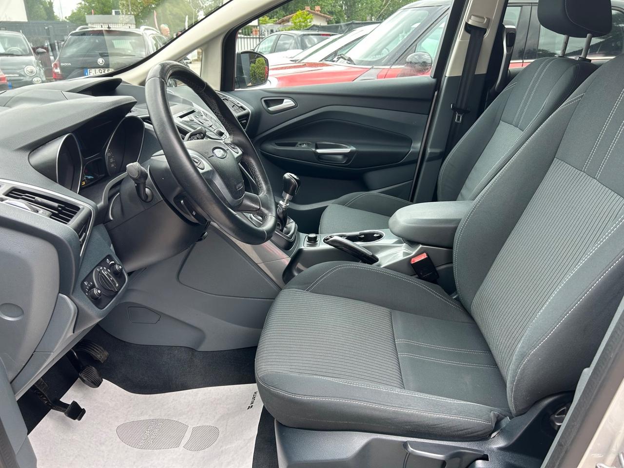 Ford C-Max 1.6 TDCI 7 POSTI TITANIUM NAVI