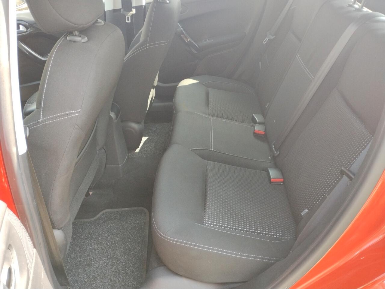 PEUGEOT 208 1.2 PureTech Turbo SeS GT Line Automatica 2017