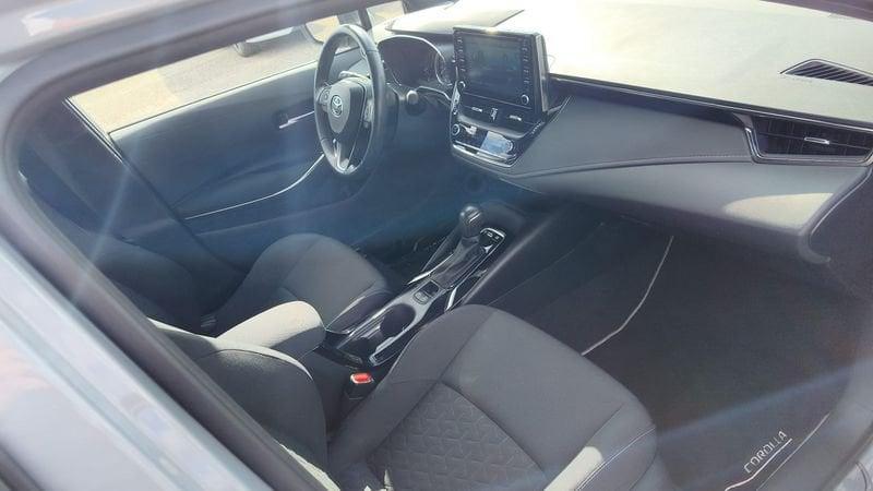 Toyota Corolla 1.8 Hybrid Style