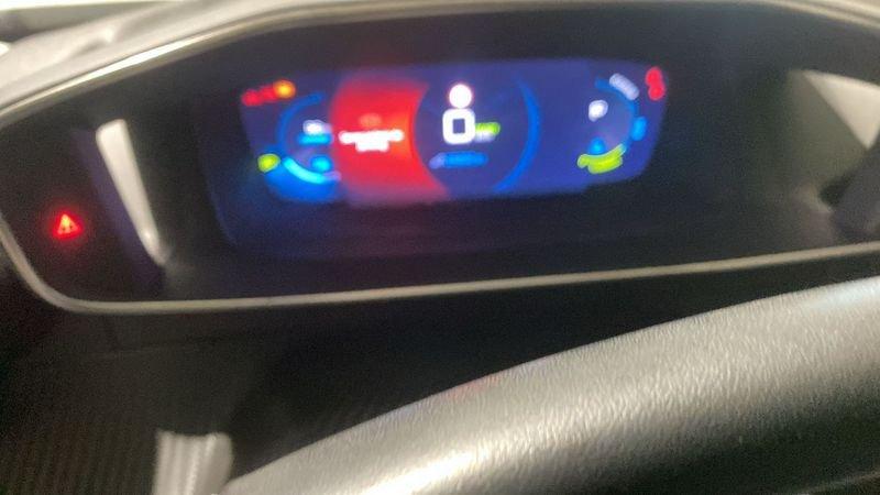 Peugeot 2008 motore elettrico 136 CV Allure Pack