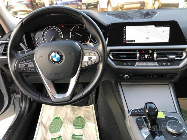 BMW 320 d Luxury Auto