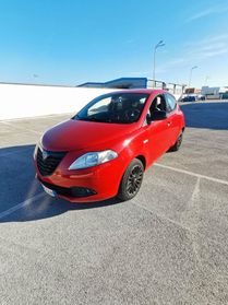 Lancia Ypsilon 1.3 MJT 16V 95 CV 5P. S&S Silver