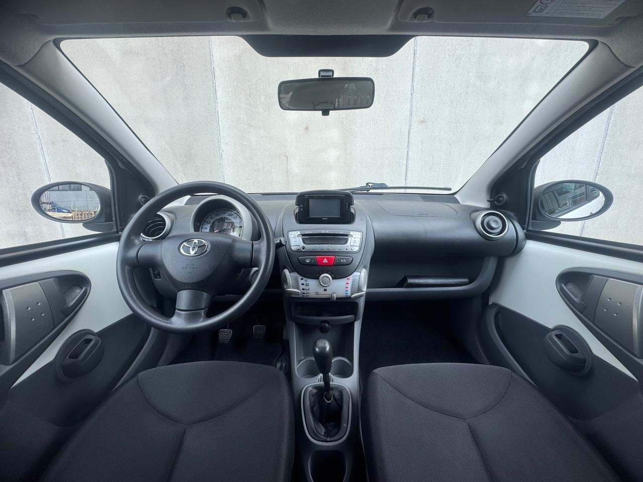 Toyota Aygo 1.0 12V VVT-i 5 porte Sol Connect OK NEOP
