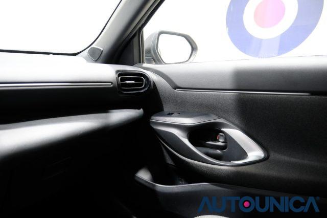 TOYOTA Yaris Cross 1.5 HYBRID 5PORTE E-CVT AWD-I 4x4 TREND FULL LED