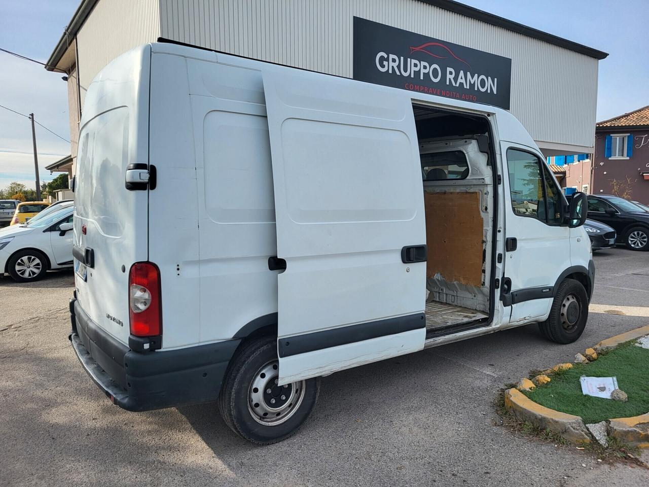 Opel Movano 35 2.5 CDTi