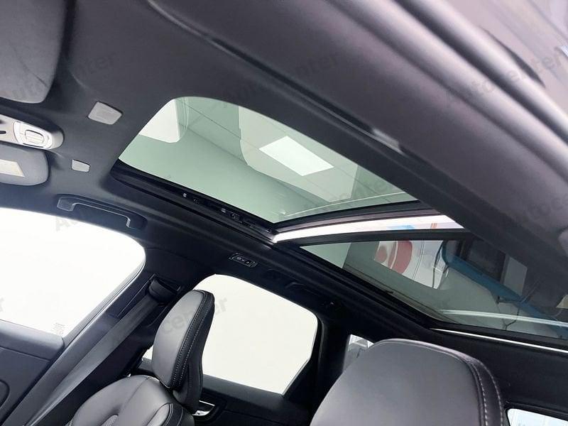 Volvo XC60 XC60 B4 (d) FWD 197CV GEARTRONIC R DESIGN
