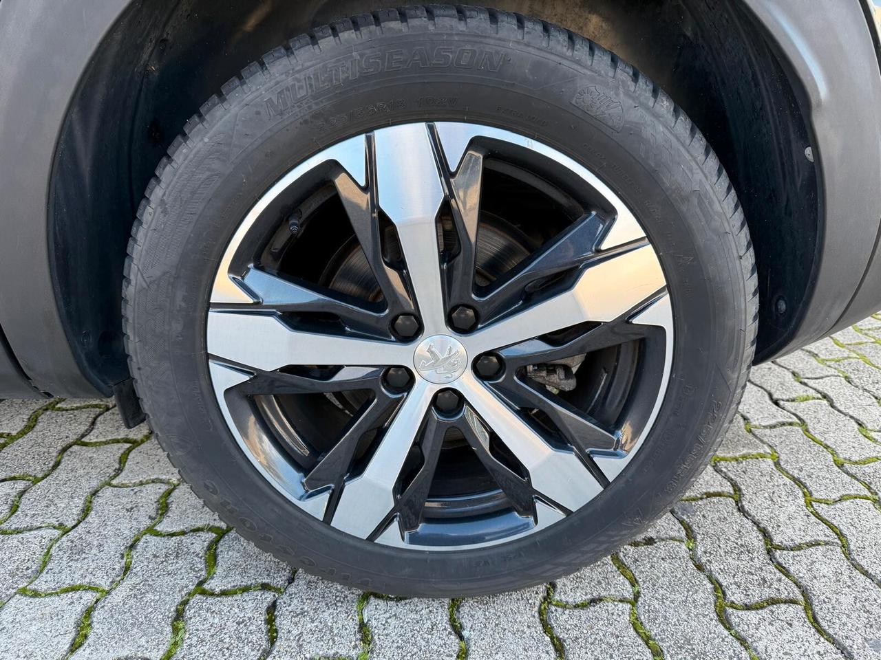Peugeot 3008 BlueHDi 130 S&S EAT8 Allure Pack