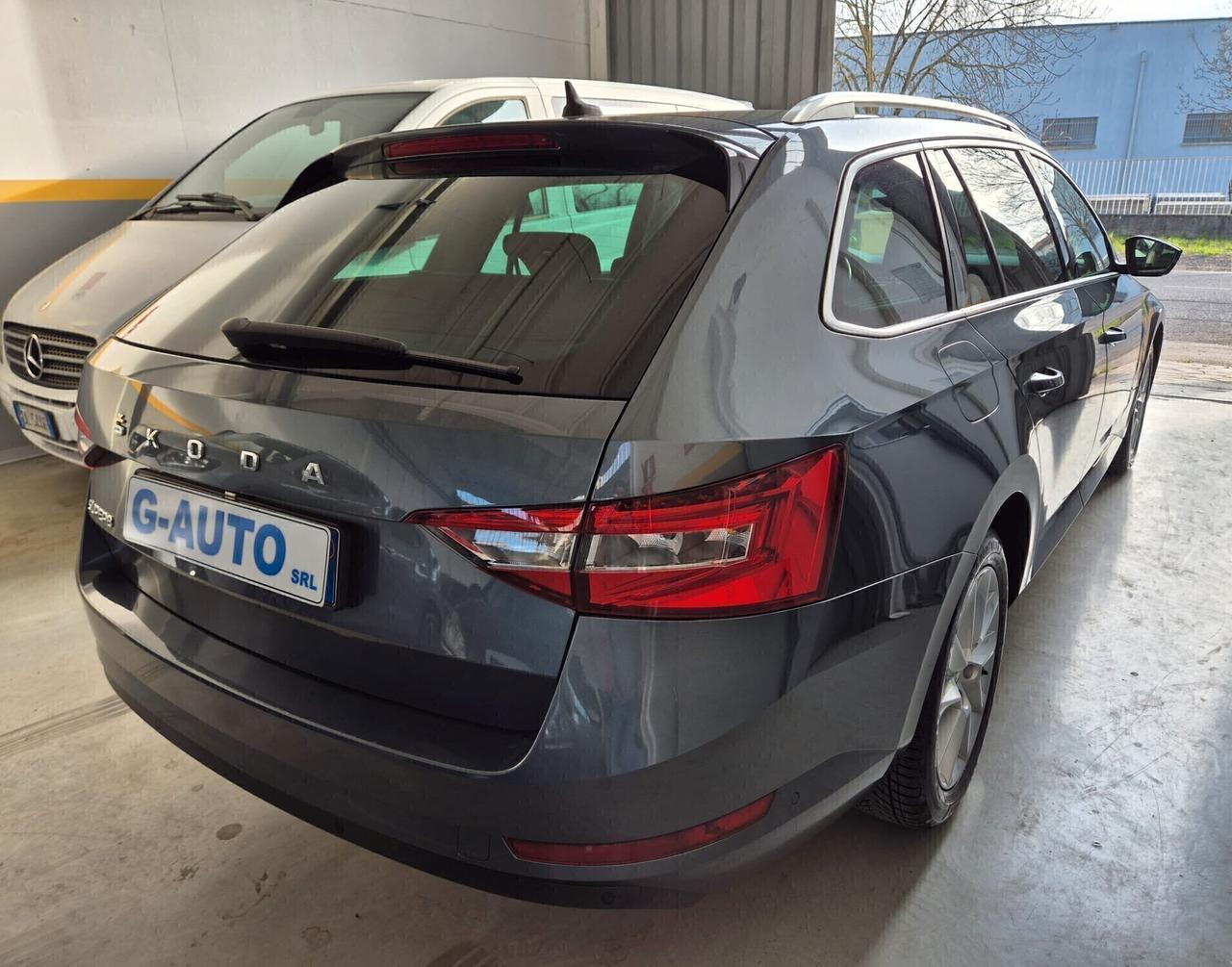 Skoda Superb 2.0 TDI EVO 150 CV SCR DSG Wagon Executive