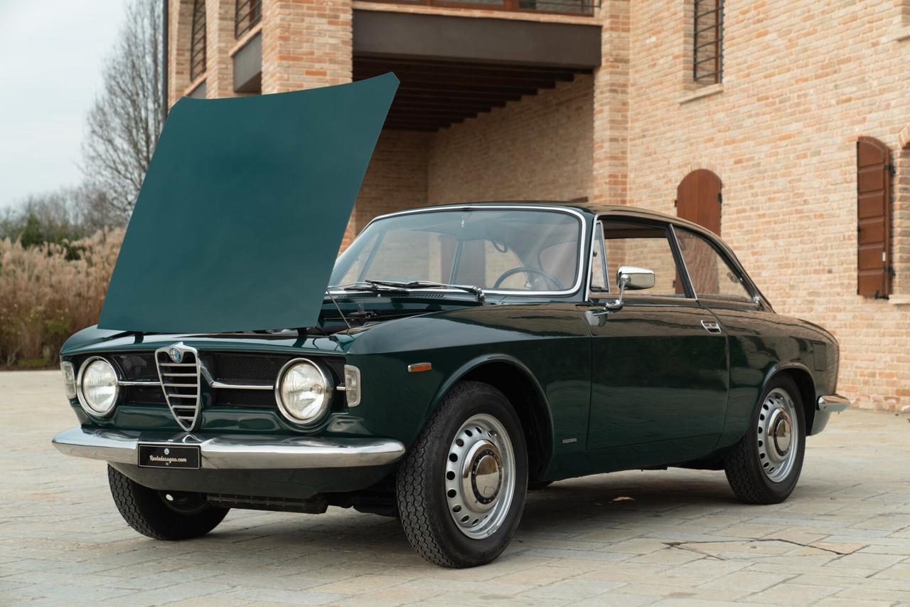 Alfa Romeo GT 1300 Junior Scalino - ALF00232