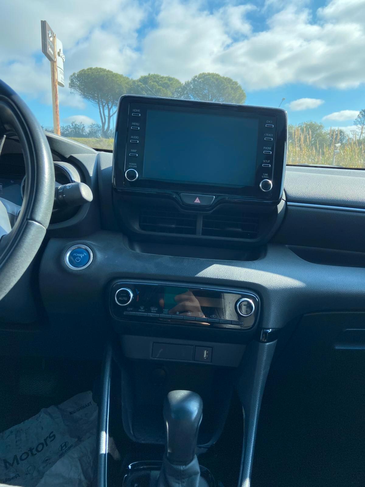 Toyota Yaris 1.5 Hybrid 5 porte Lounge