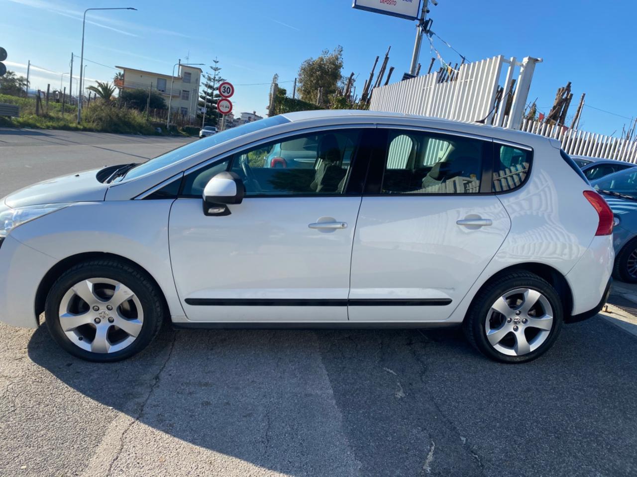 Peugeot 3008 1.6 HDi 112CV Premium