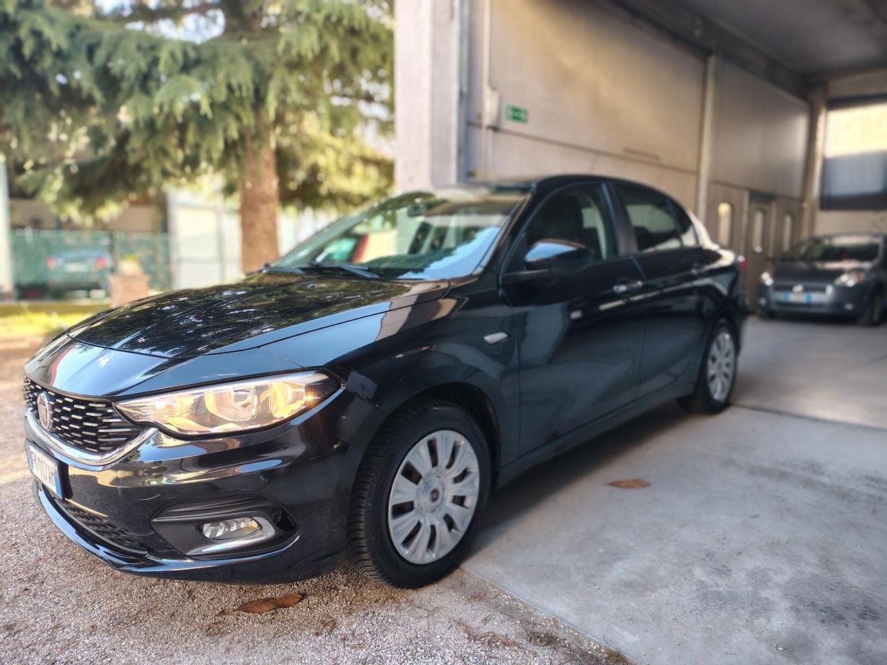 Fiat Tipo 1.3 Mjt 4 porte Easy